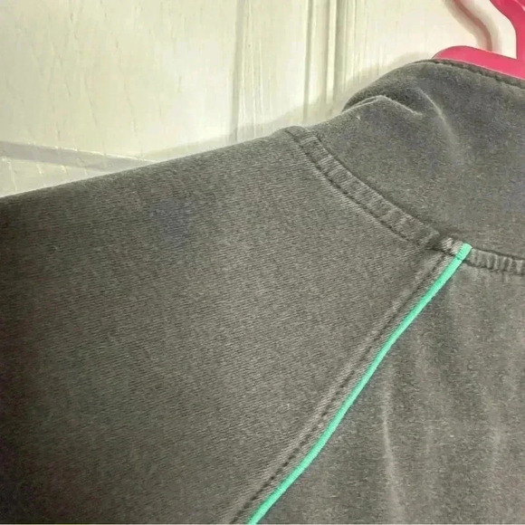 Old  Navy Sweatshirt Zippered Black & Green Size Extra Small - Picture 15 of 16